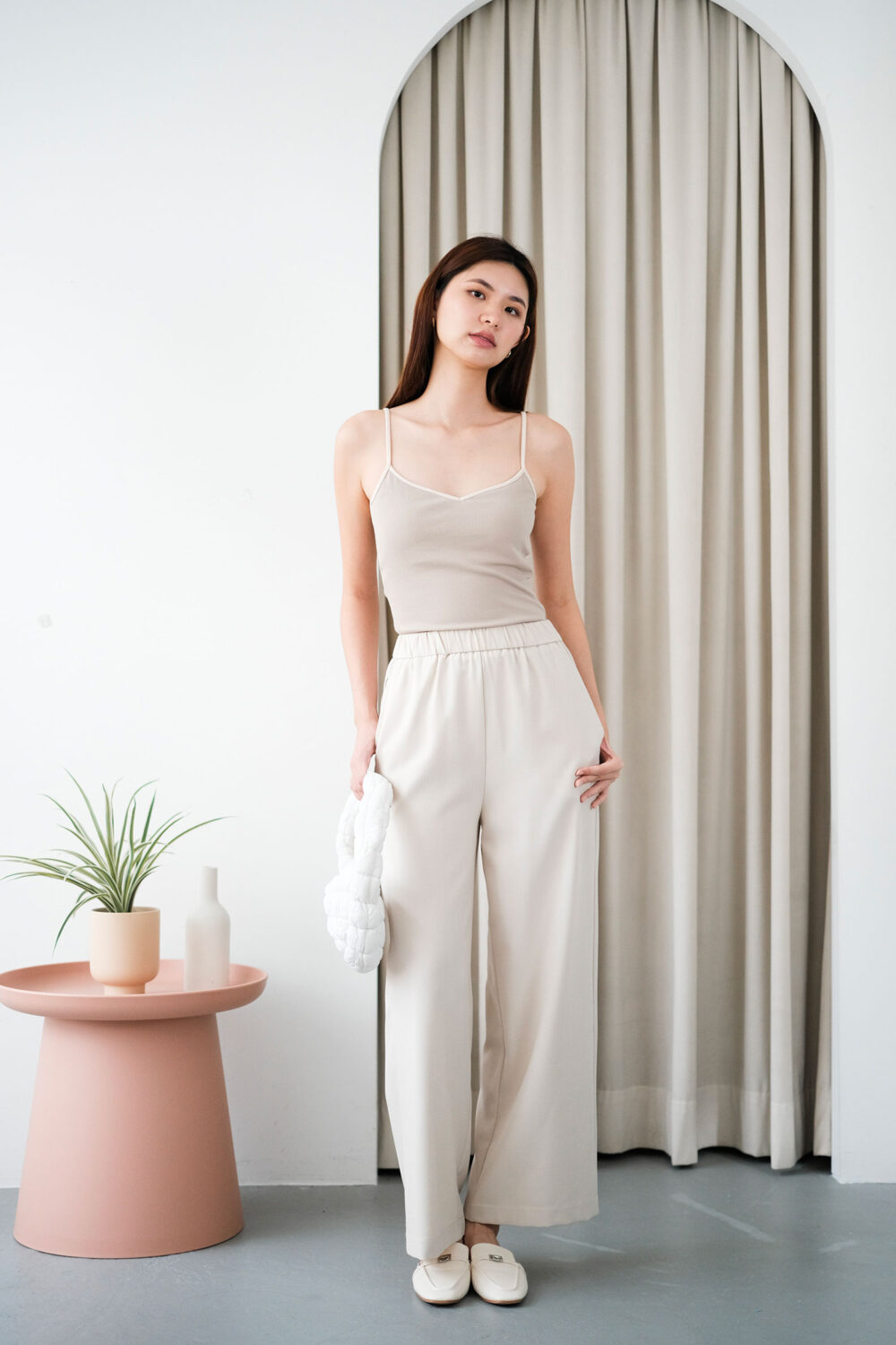 Contrast Trim Padded Tank Top - Image 5