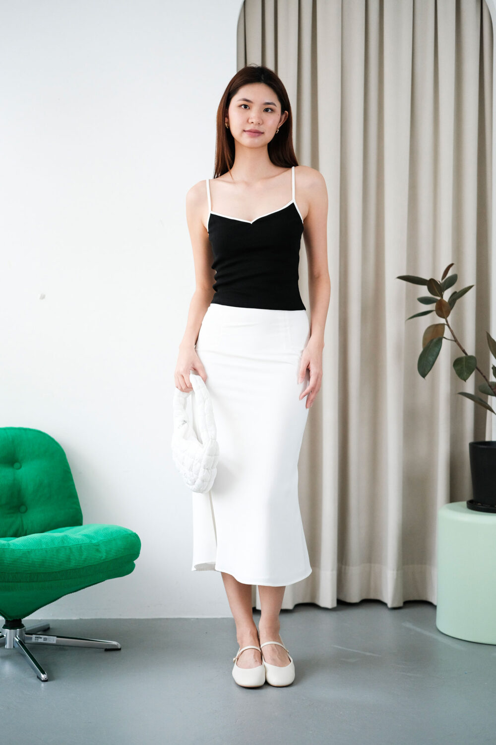 Contrast Trim Padded Tank Top - Image 12