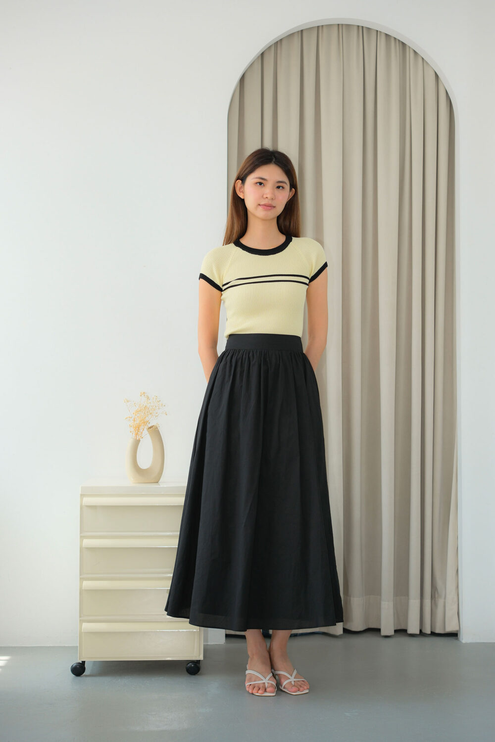 Contrast Trim Knit Top - Image 3