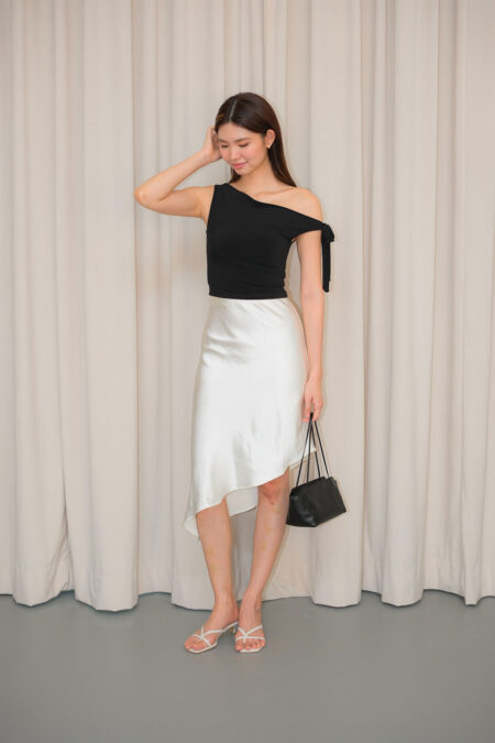 Shoulder Tie Ribbon Croptop