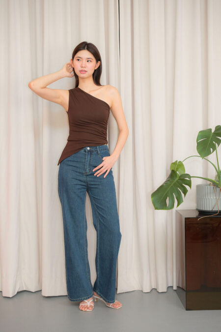 Asymmetrical Side Ruched Top